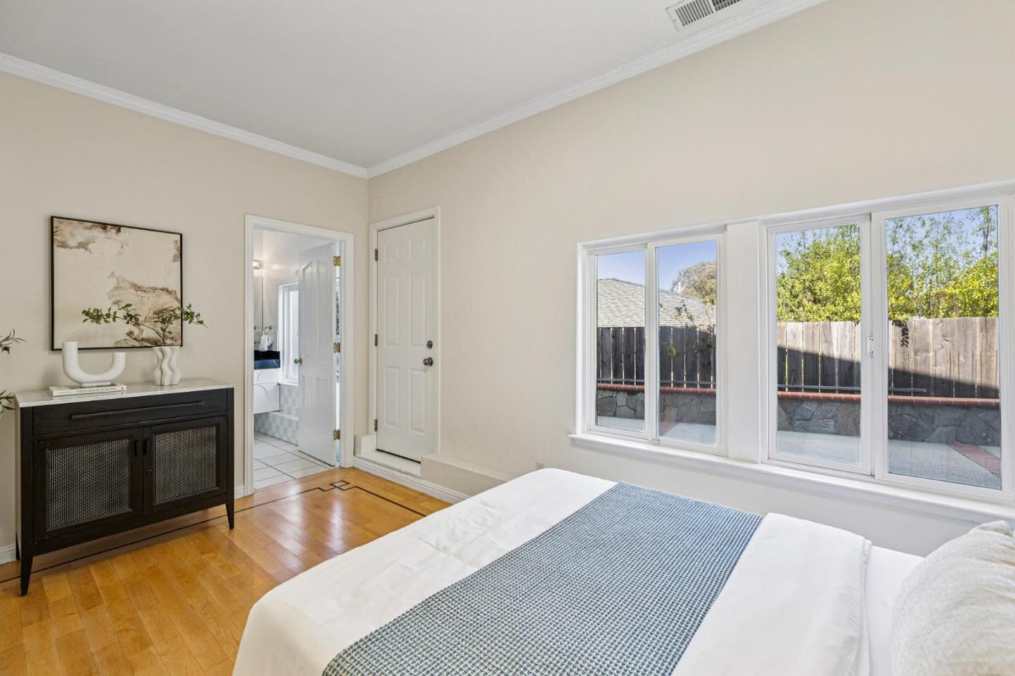 Detail Gallery Image 41 of 59 For 1209 Lake St, Millbrae,  CA 94030 - 6 Beds | 5/1 Baths