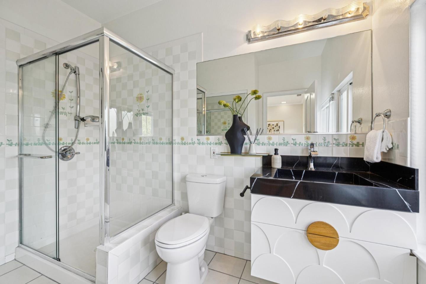 Detail Gallery Image 42 of 59 For 1209 Lake St, Millbrae,  CA 94030 - 6 Beds | 5/1 Baths