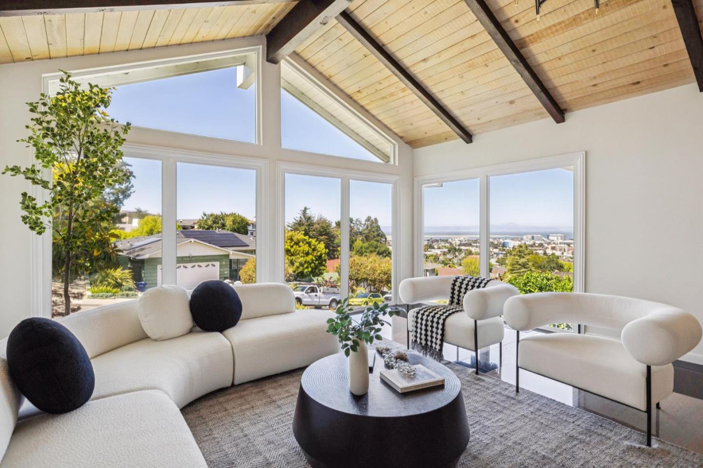 Detail Gallery Image 7 of 59 For 1209 Lake St, Millbrae,  CA 94030 - 6 Beds | 5/1 Baths