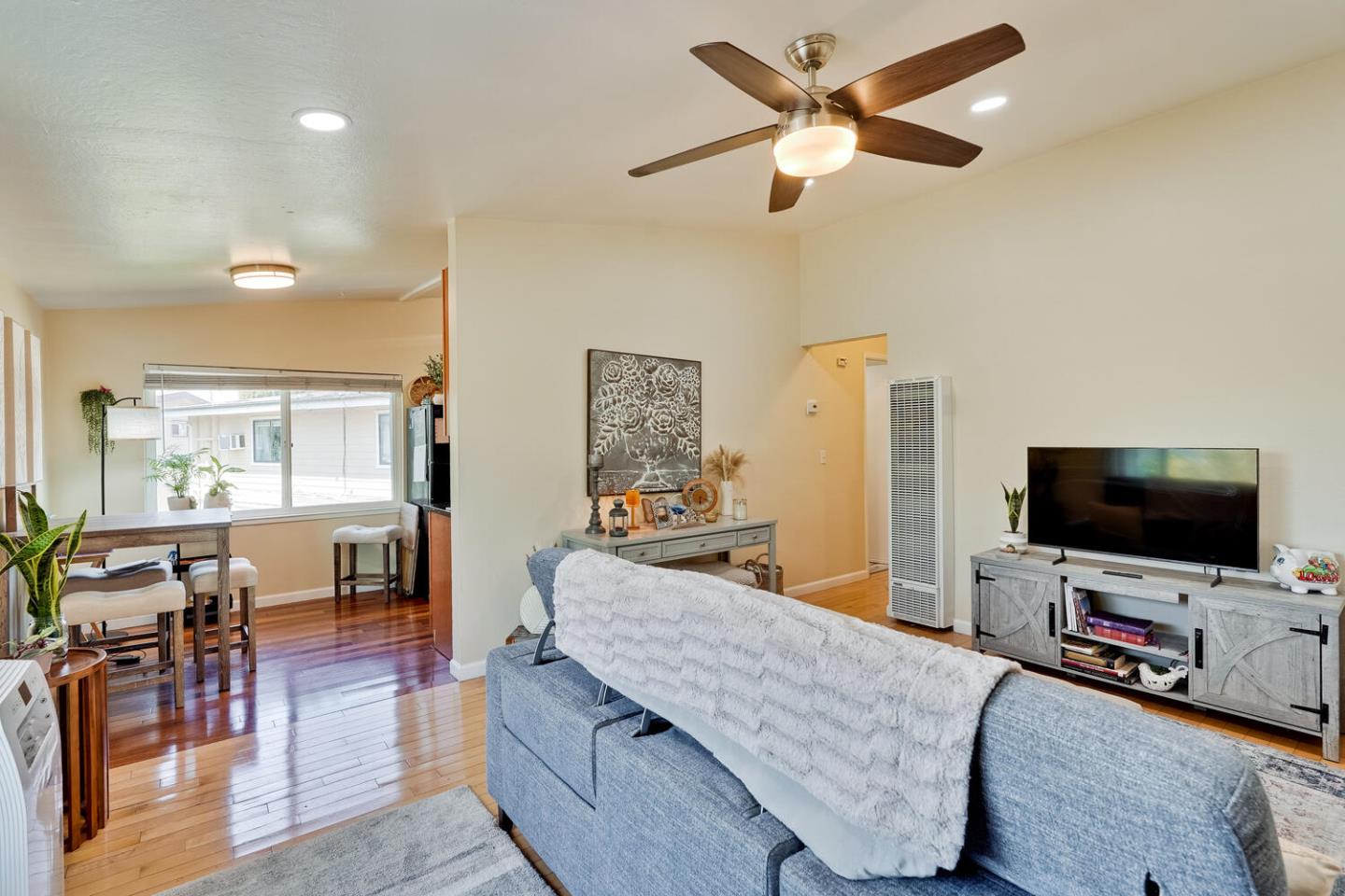 Detail Gallery Image 16 of 39 For 603 Beta Ct, Campbell,  CA 95008 - – Beds | – Baths