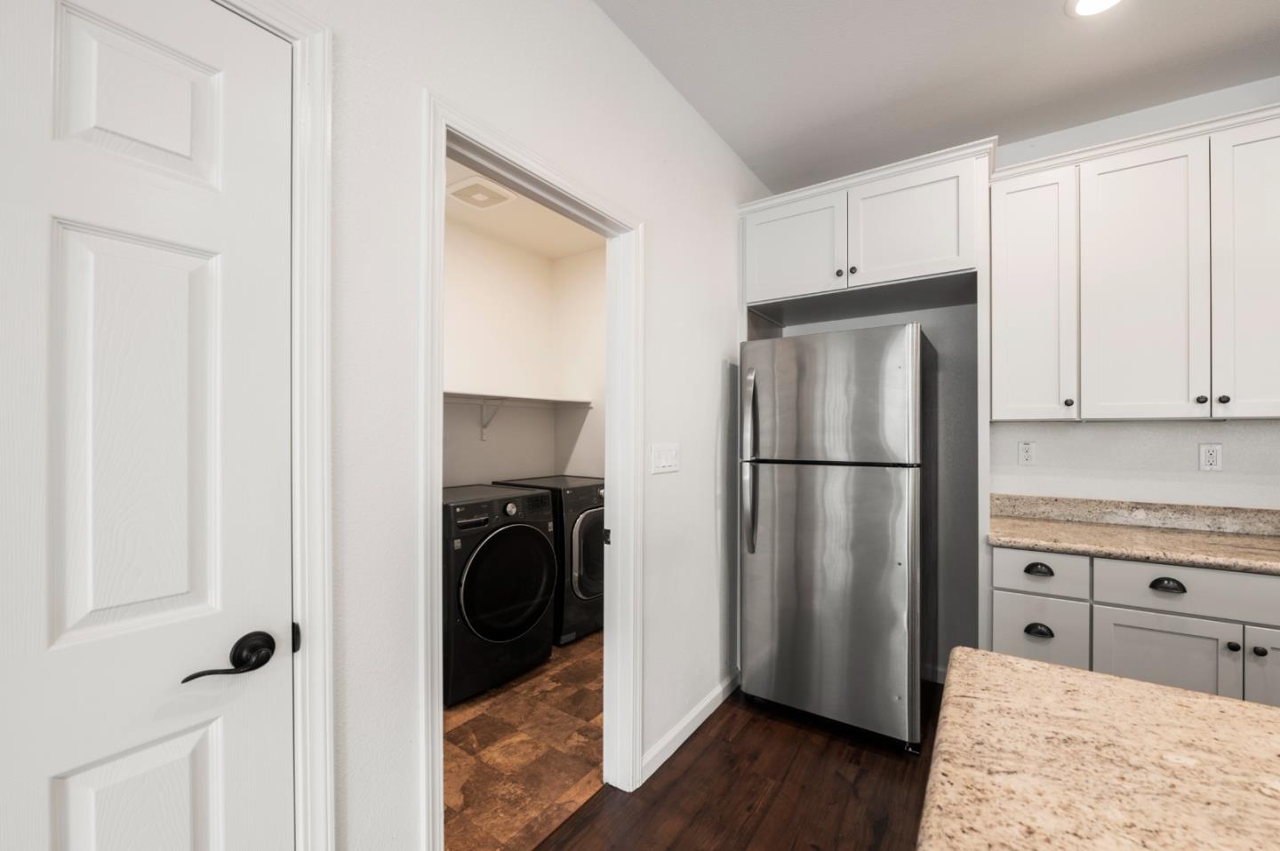 Detail Gallery Image 22 of 51 For 1219 Steinbeck Dr, Hollister,  CA 95023 - 3 Beds | 2 Baths