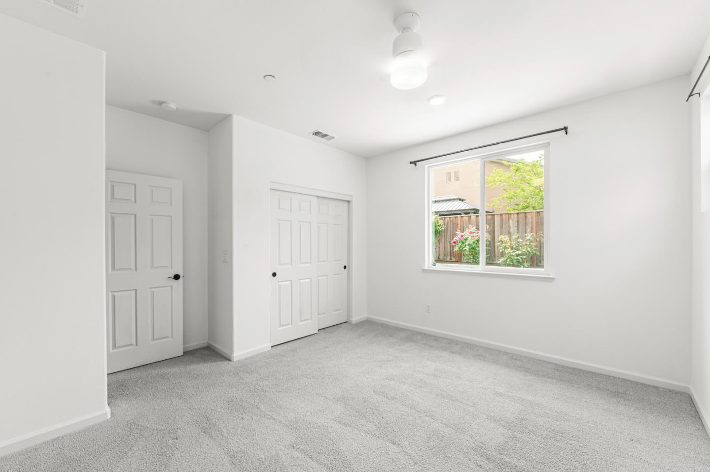 Detail Gallery Image 25 of 51 For 1219 Steinbeck Dr, Hollister,  CA 95023 - 3 Beds | 2 Baths