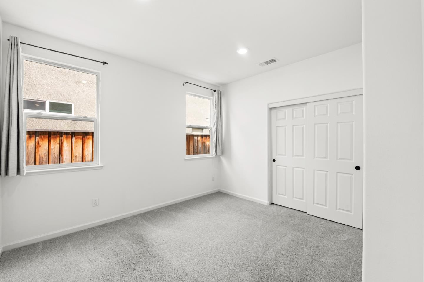Detail Gallery Image 29 of 51 For 1219 Steinbeck Dr, Hollister,  CA 95023 - 3 Beds | 2 Baths