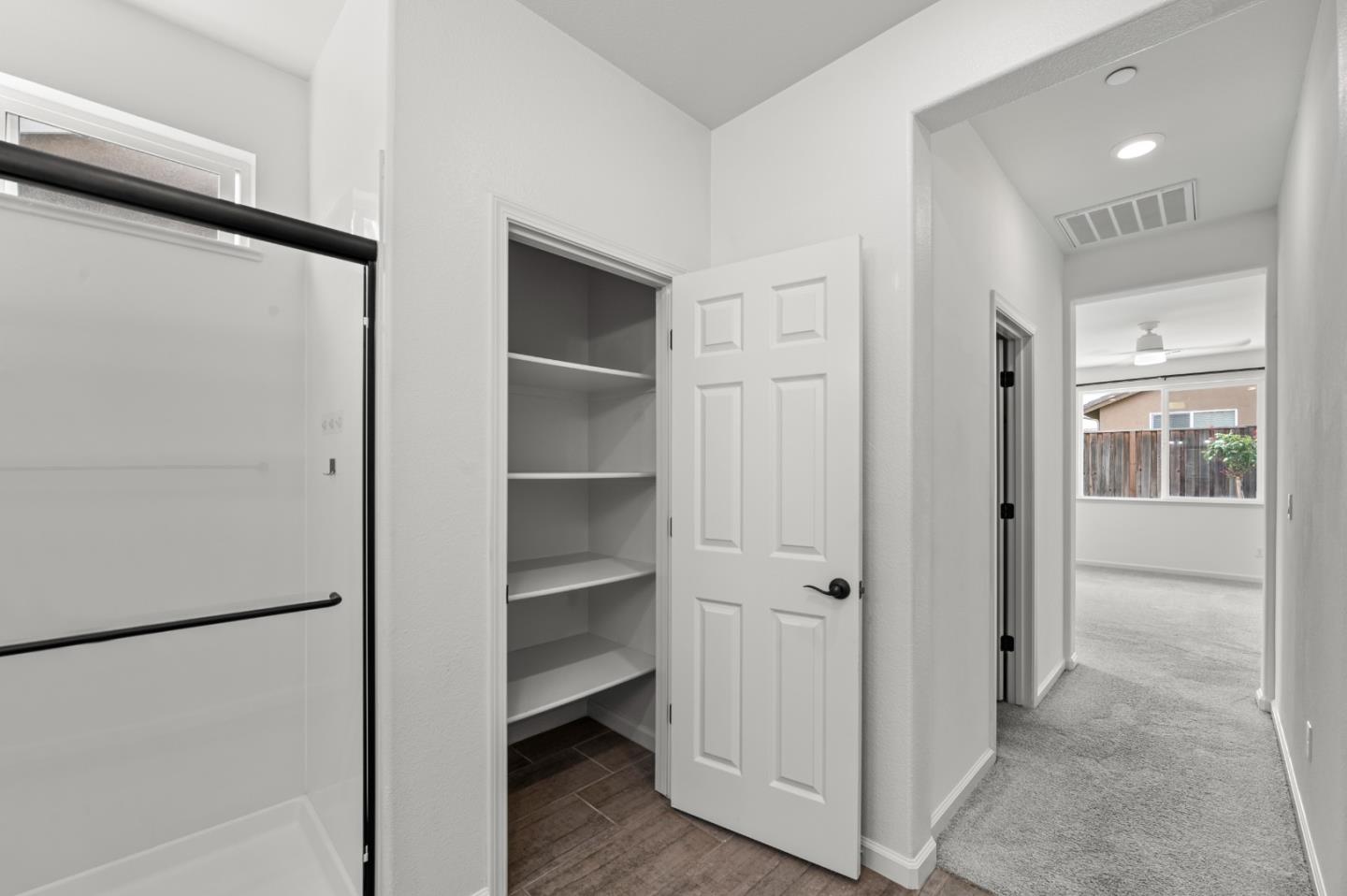 Detail Gallery Image 41 of 51 For 1219 Steinbeck Dr, Hollister,  CA 95023 - 3 Beds | 2 Baths