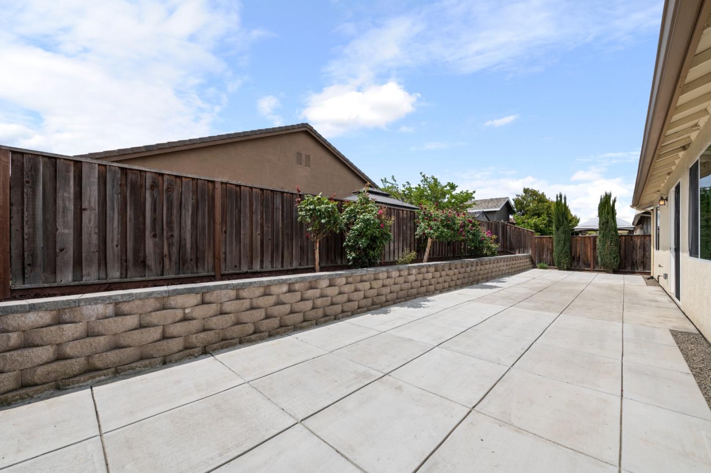 Detail Gallery Image 45 of 51 For 1219 Steinbeck Dr, Hollister,  CA 95023 - 3 Beds | 2 Baths