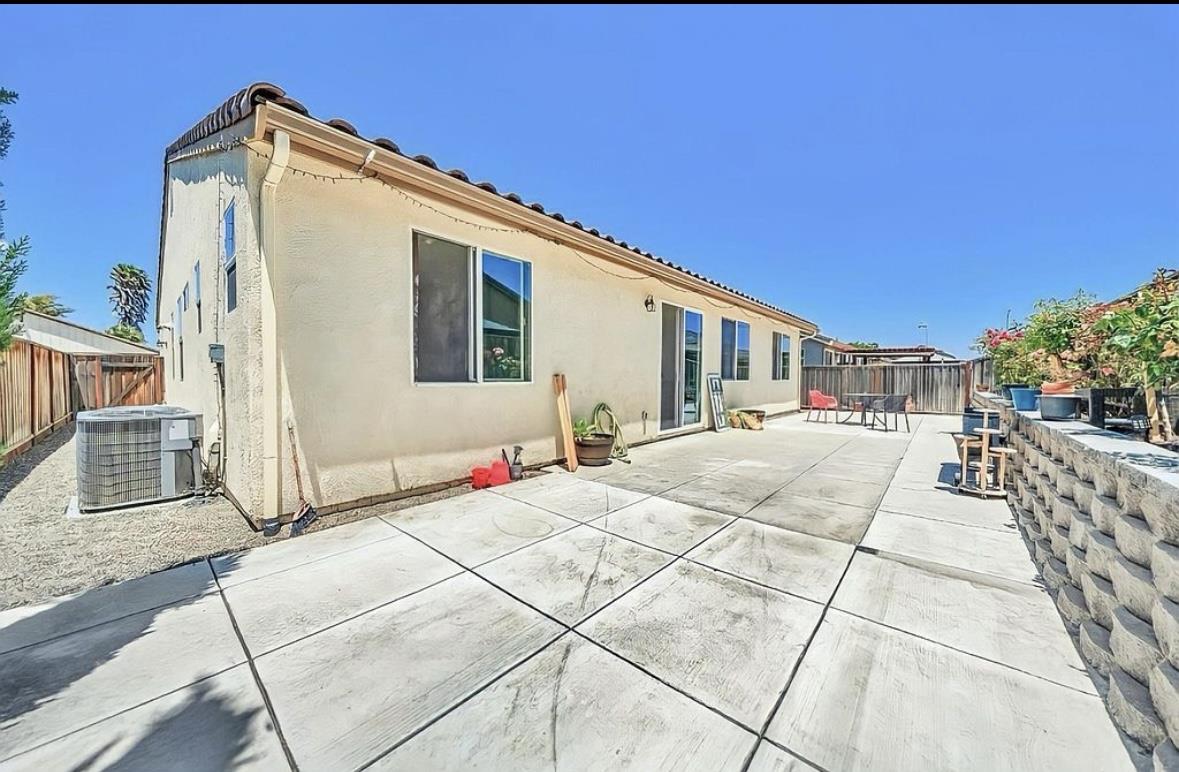 Detail Gallery Image 47 of 51 For 1219 Steinbeck Dr, Hollister,  CA 95023 - 3 Beds | 2 Baths