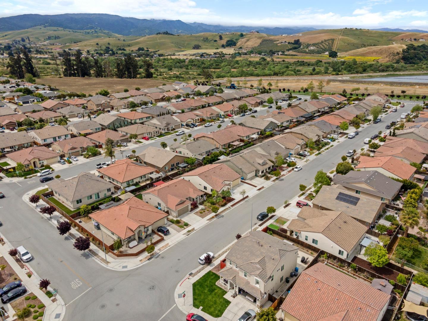 Detail Gallery Image 49 of 51 For 1219 Steinbeck Dr, Hollister,  CA 95023 - 3 Beds | 2 Baths