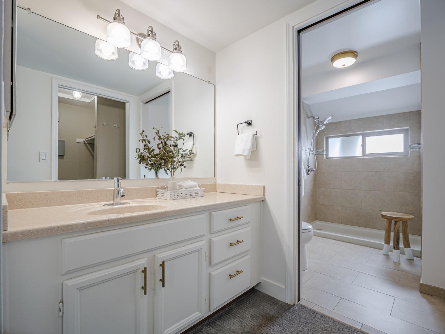 Detail Gallery Image 24 of 39 For 3410 Kenilworth Ln, Santa Cruz,  CA 95065 - 2 Beds | 2/1 Baths