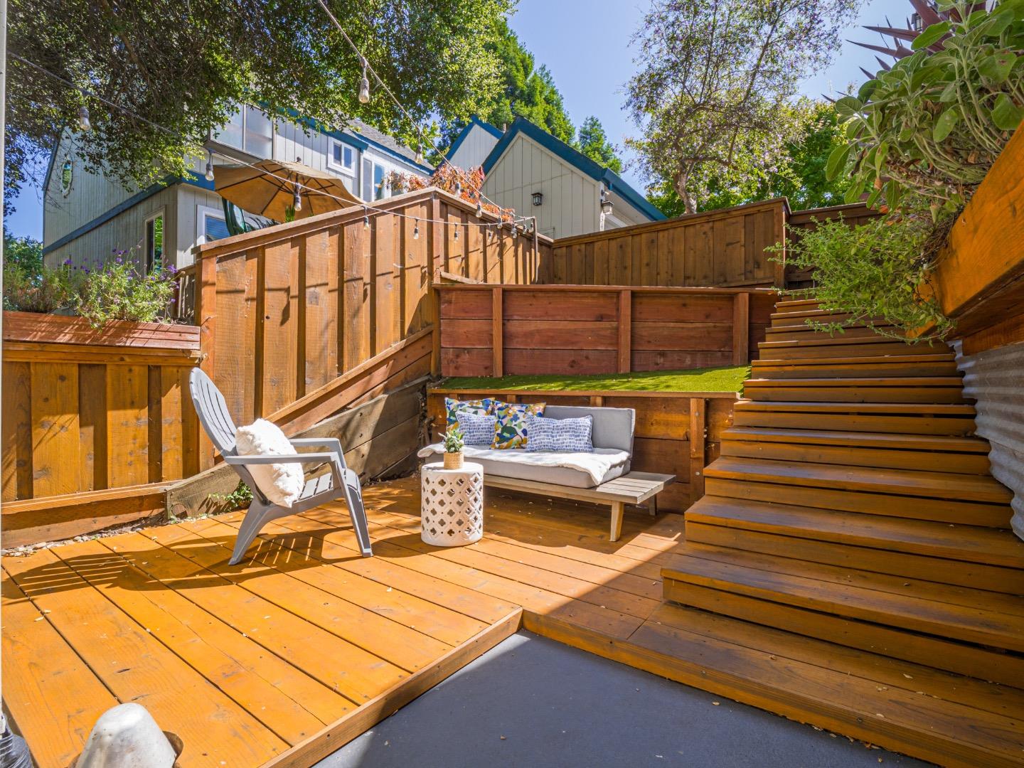 Detail Gallery Image 2 of 39 For 3410 Kenilworth Ln, Santa Cruz,  CA 95065 - 2 Beds | 2/1 Baths