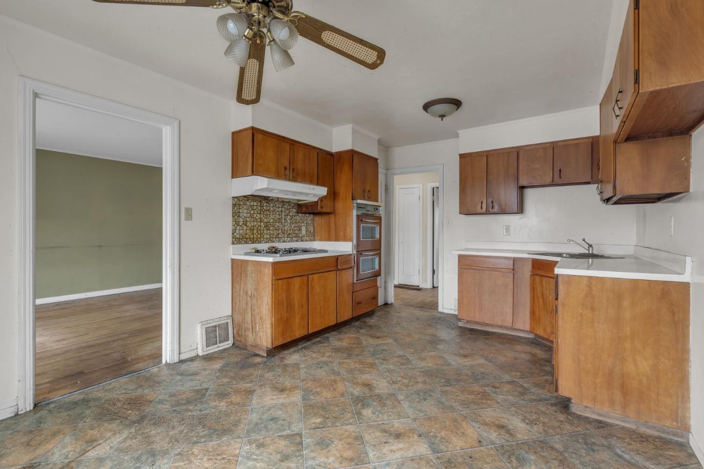 property-img