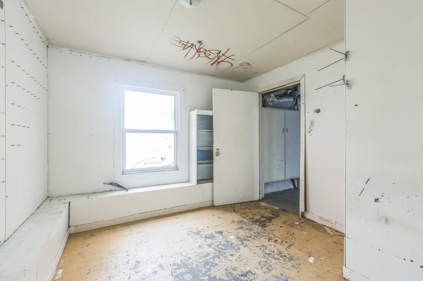 property-img