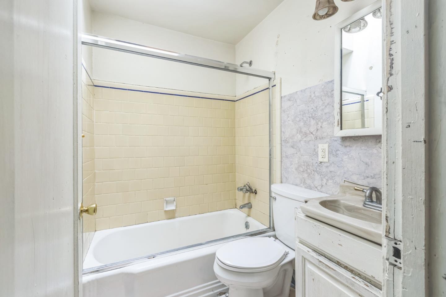 property-img
