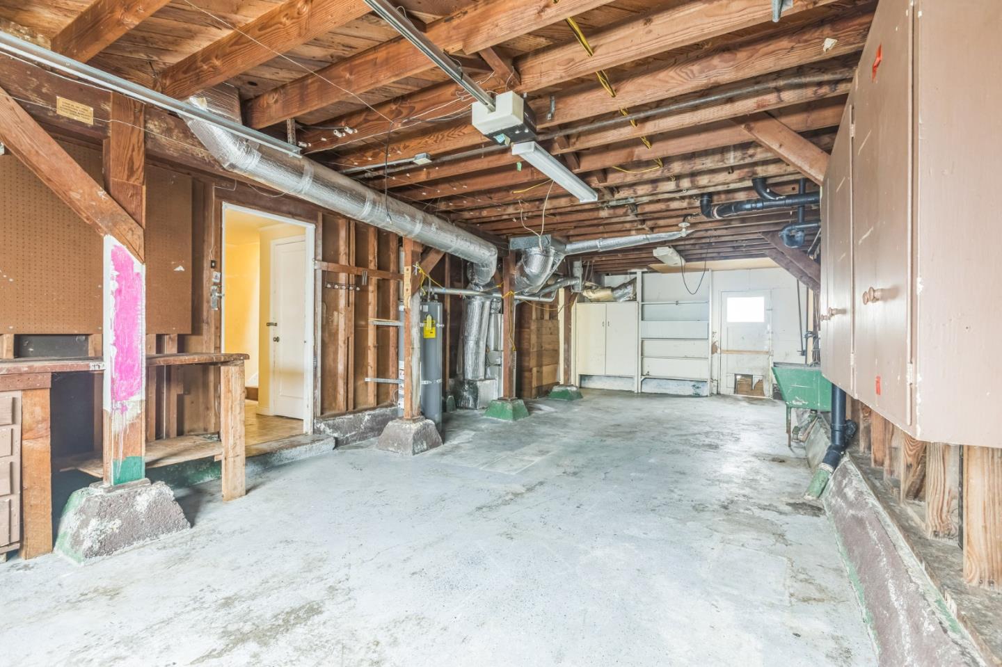 property-img