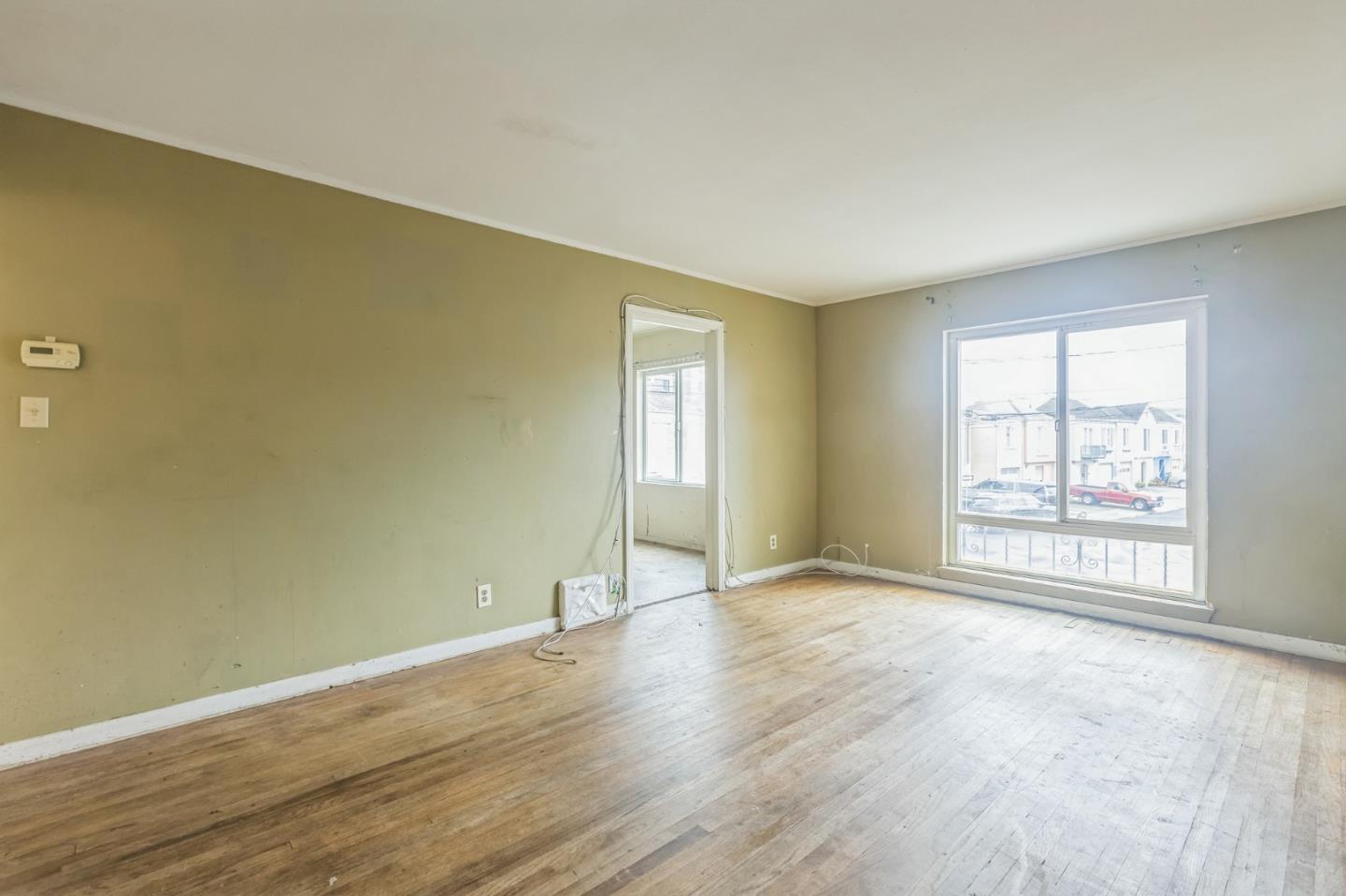 property-img