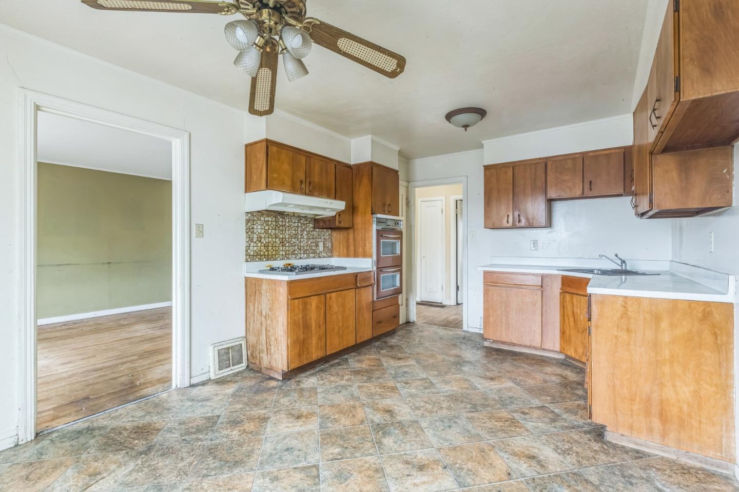 property-img