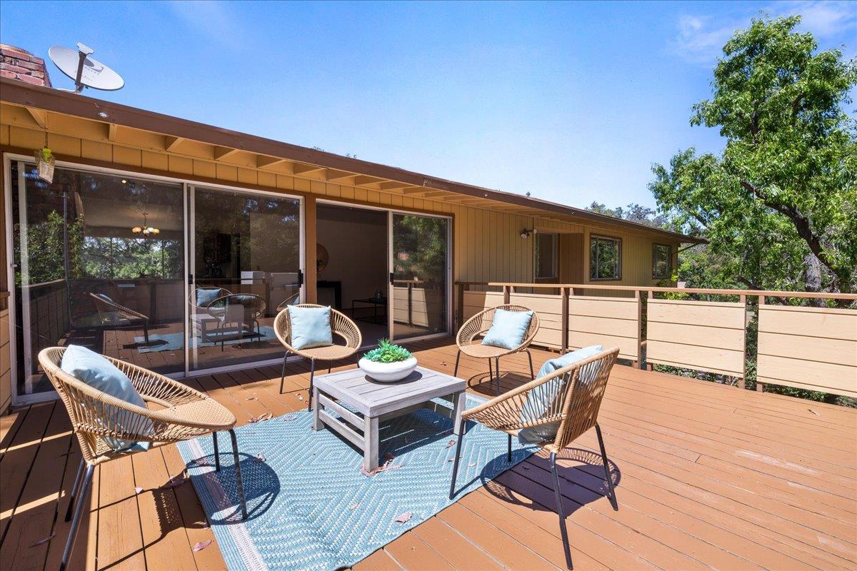 Detail Gallery Image 11 of 47 For 26388 Ginny Ln, Los Altos Hills,  CA 94022 - 5 Beds | 3 Baths