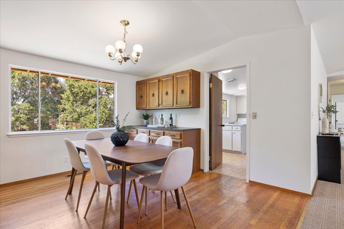 Detail Gallery Image 13 of 47 For 26388 Ginny Ln, Los Altos Hills,  CA 94022 - 5 Beds | 3 Baths