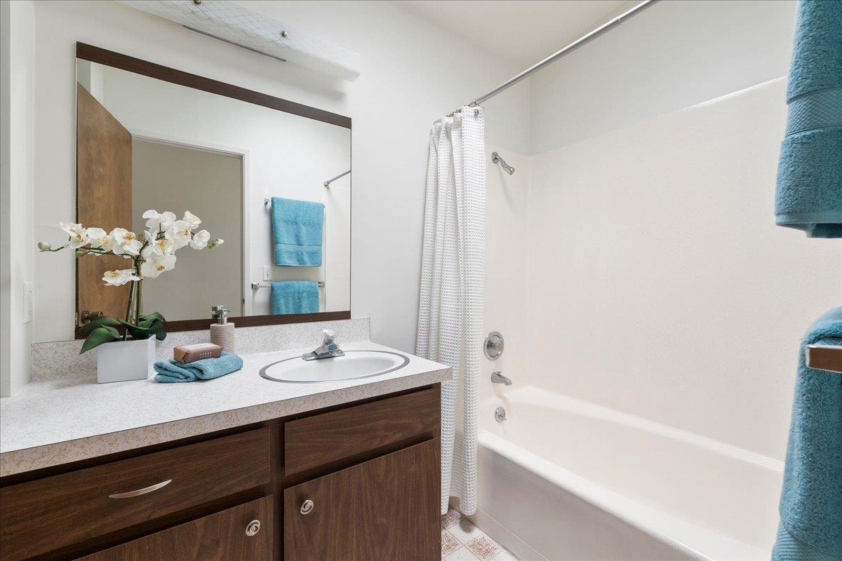 Detail Gallery Image 21 of 47 For 26388 Ginny Ln, Los Altos Hills,  CA 94022 - 5 Beds | 3 Baths