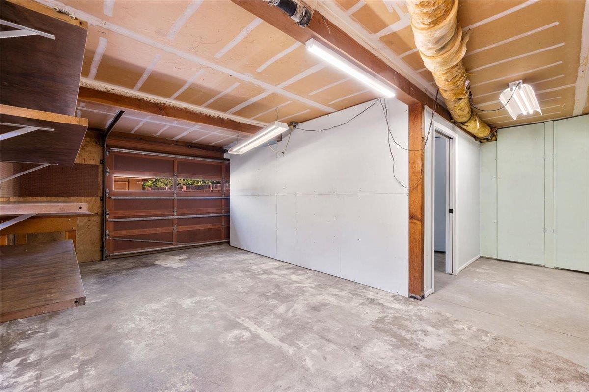 Detail Gallery Image 30 of 47 For 26388 Ginny Ln, Los Altos Hills,  CA 94022 - 5 Beds | 3 Baths