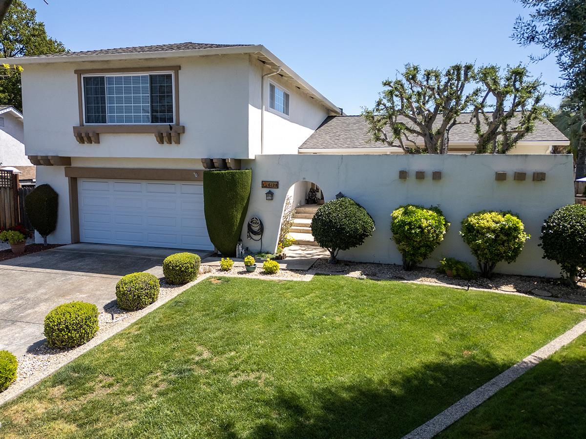 6128 Corte De La Reina, San Jose CA 95120