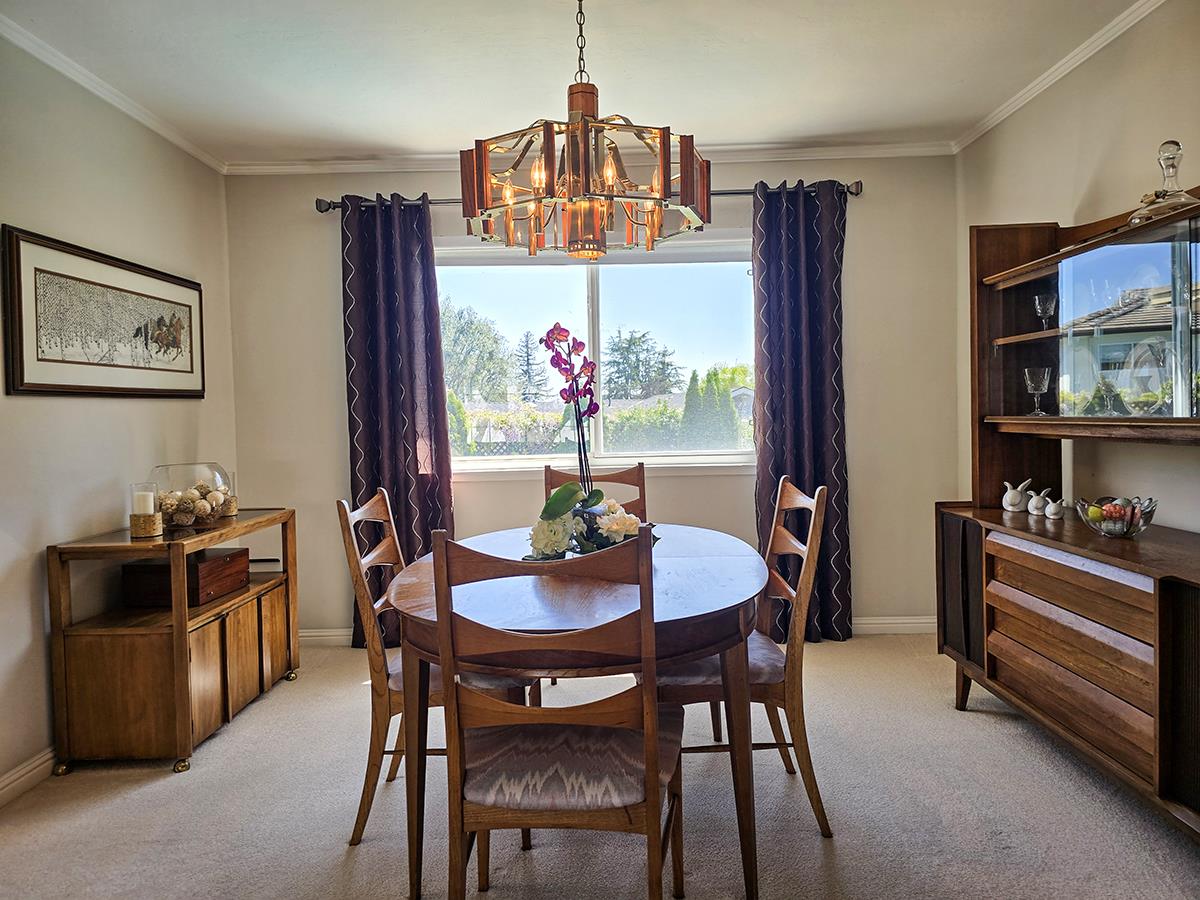 Detail Gallery Image 14 of 52 For 6128 Corte De La Reina, San Jose,  CA 95120 - 4 Beds | 3 Baths
