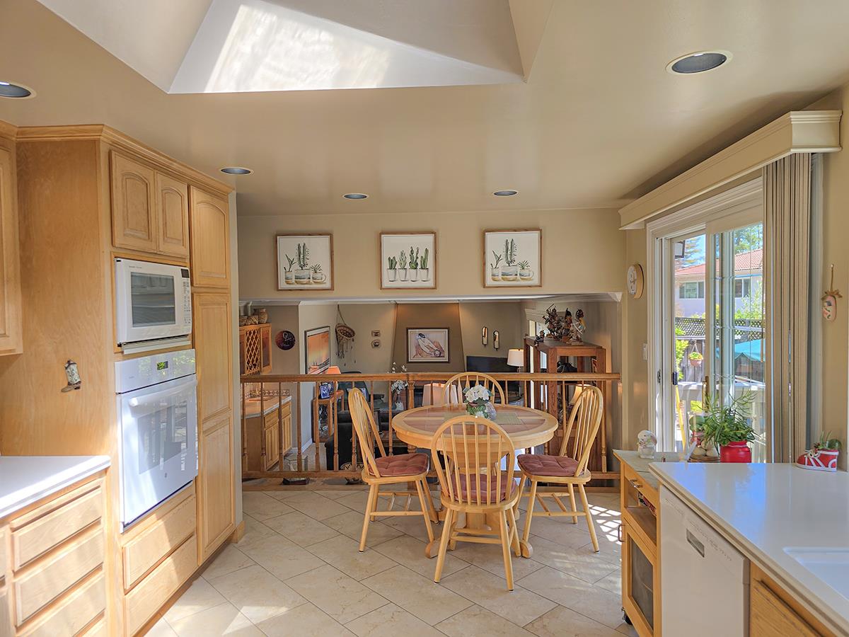Detail Gallery Image 18 of 52 For 6128 Corte De La Reina, San Jose,  CA 95120 - 4 Beds | 3 Baths