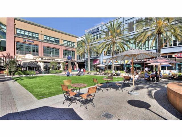 Detail Gallery Image 7 of 18 For 333 Santana Row #326,  San Jose,  CA 95128 - 2 Beds | 2/1 Baths