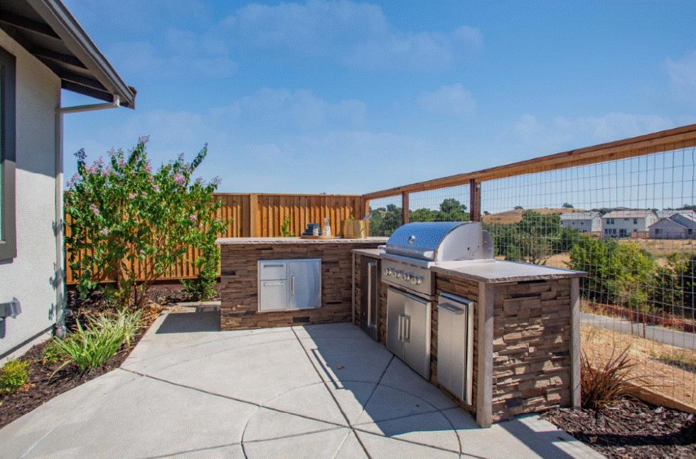 Detail Gallery Image 4 of 25 For 7130 Rece Ln, Gilroy,  CA 95020 - 4 Beds | 3/2 Baths
