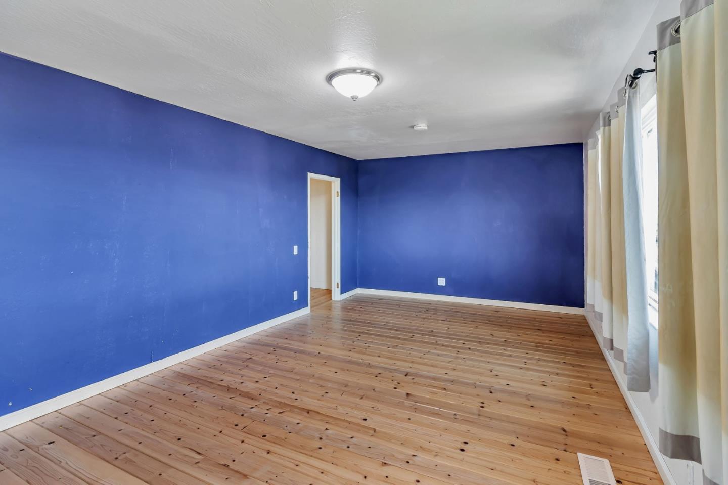 Detail Gallery Image 25 of 63 For 5915 Alpine Rd, San Pablo,  CA 94806 - 4 Beds | 2 Baths