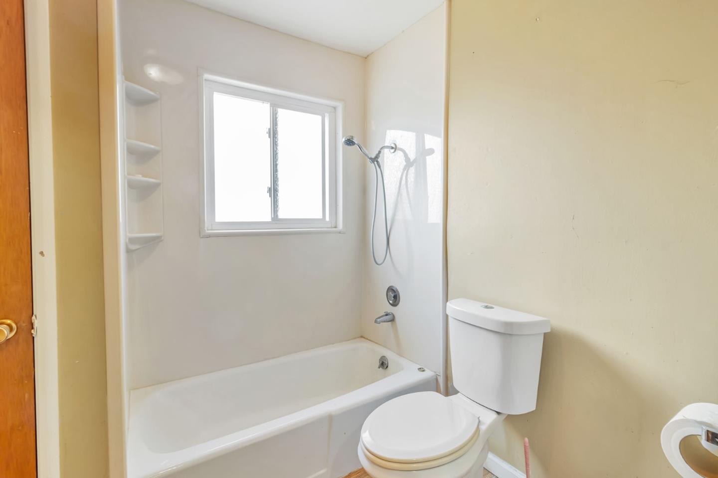 Detail Gallery Image 36 of 63 For 5915 Alpine Rd, San Pablo,  CA 94806 - 4 Beds | 2 Baths