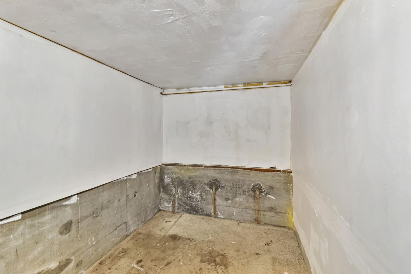 Detail Gallery Image 38 of 63 For 5915 Alpine Rd, San Pablo,  CA 94806 - 4 Beds | 2 Baths