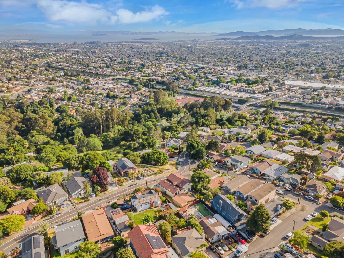 Detail Gallery Image 60 of 63 For 5915 Alpine Rd, San Pablo,  CA 94806 - 4 Beds | 2 Baths