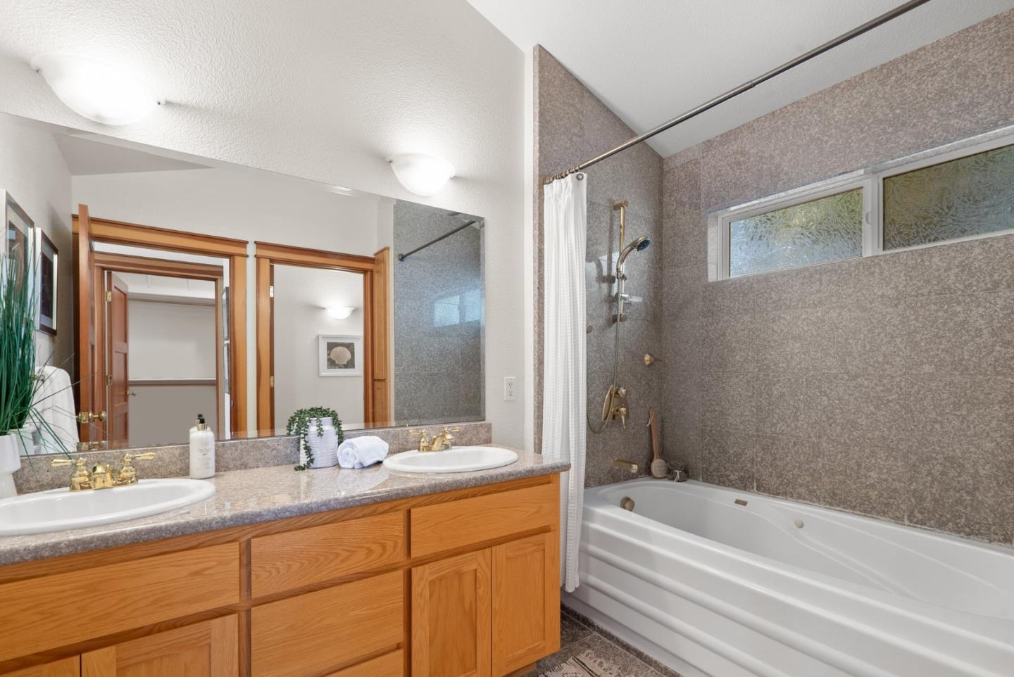 Detail Gallery Image 24 of 51 For 562 Cuesta Dr, Aptos,  CA 95003 - 3 Beds | 2/1 Baths