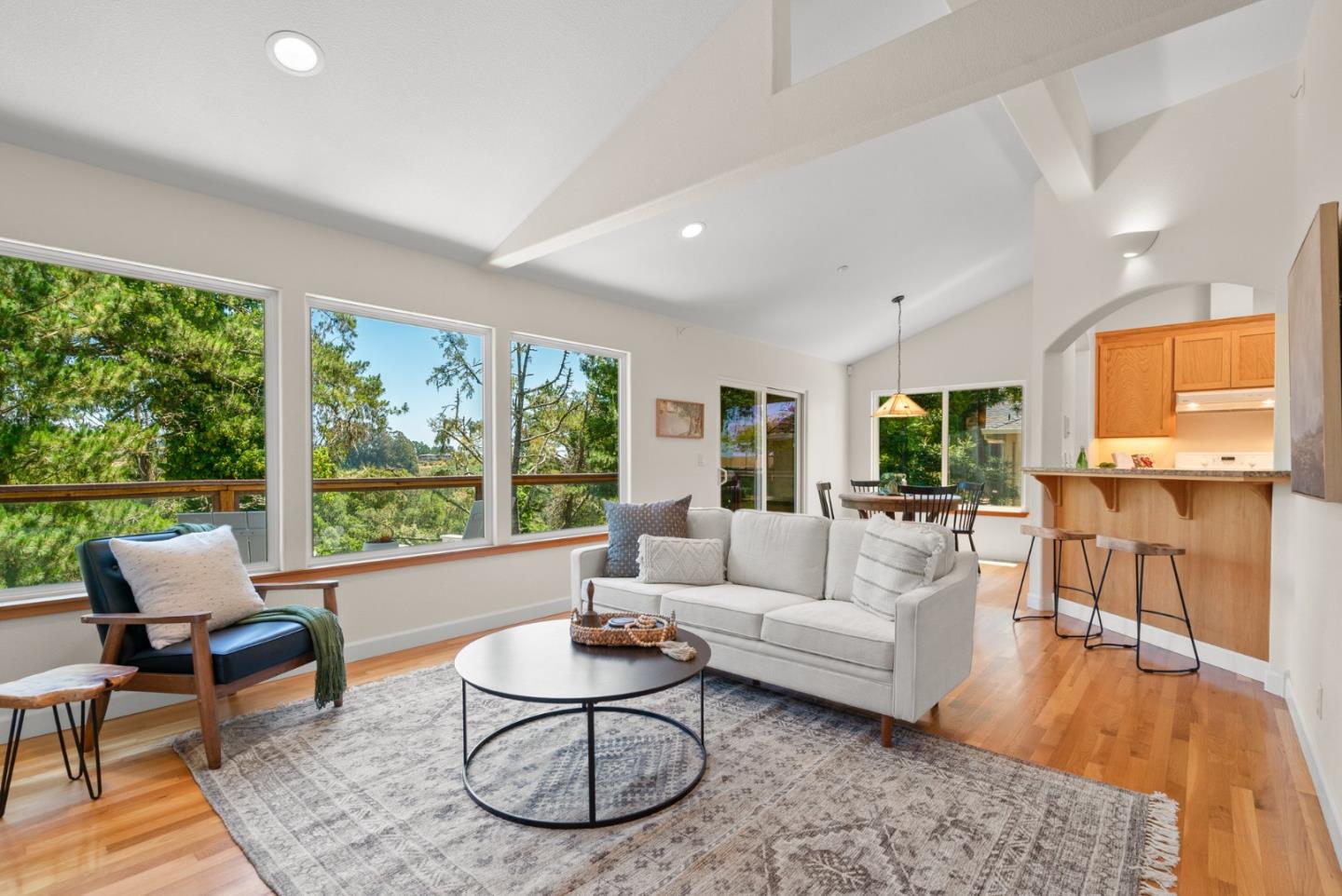 Detail Gallery Image 4 of 51 For 562 Cuesta Dr, Aptos,  CA 95003 - 3 Beds | 2/1 Baths