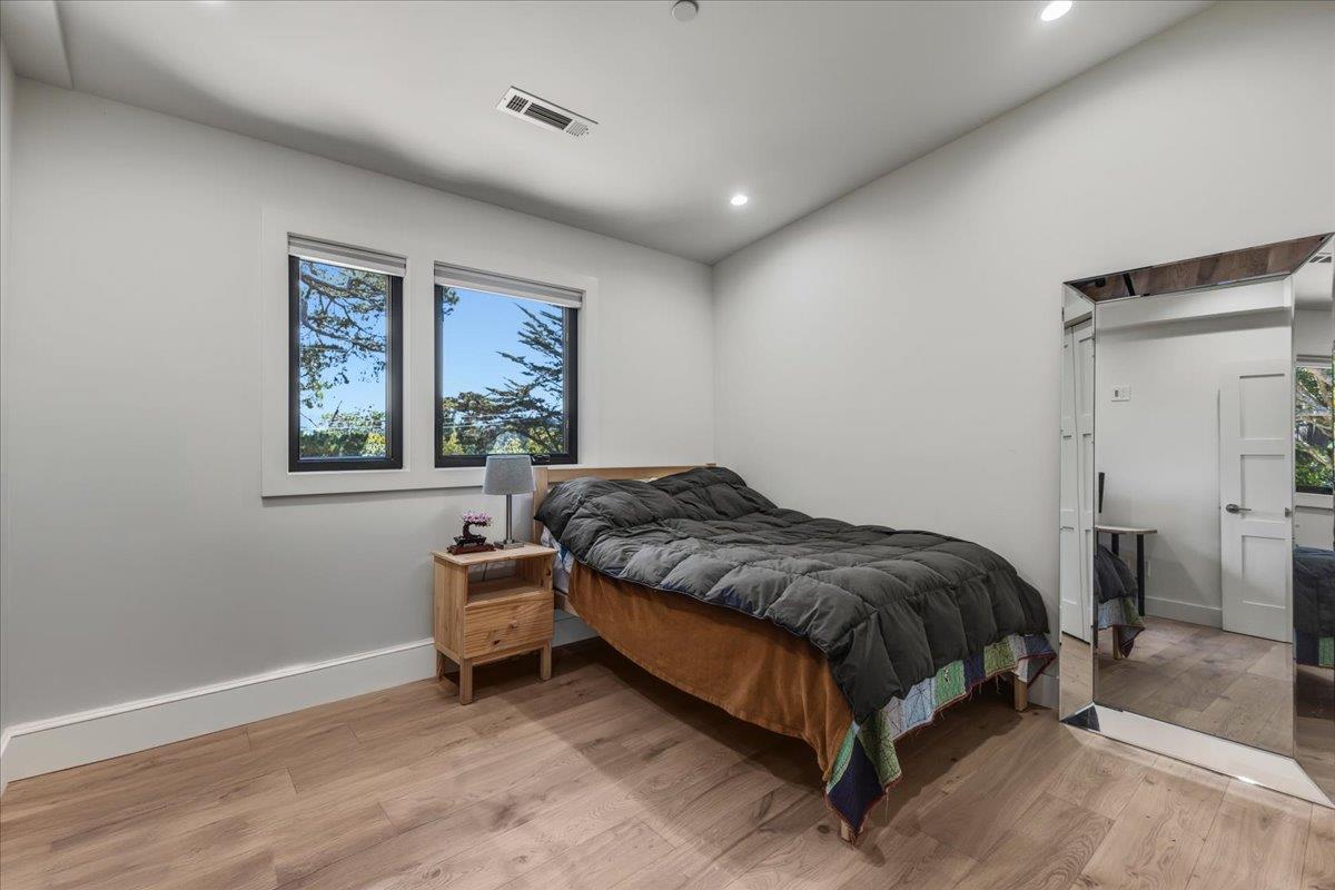 Detail Gallery Image 15 of 27 For 541 Dry Creek Rd, Monterey,  CA 93940 - 5 Beds | 4 Baths