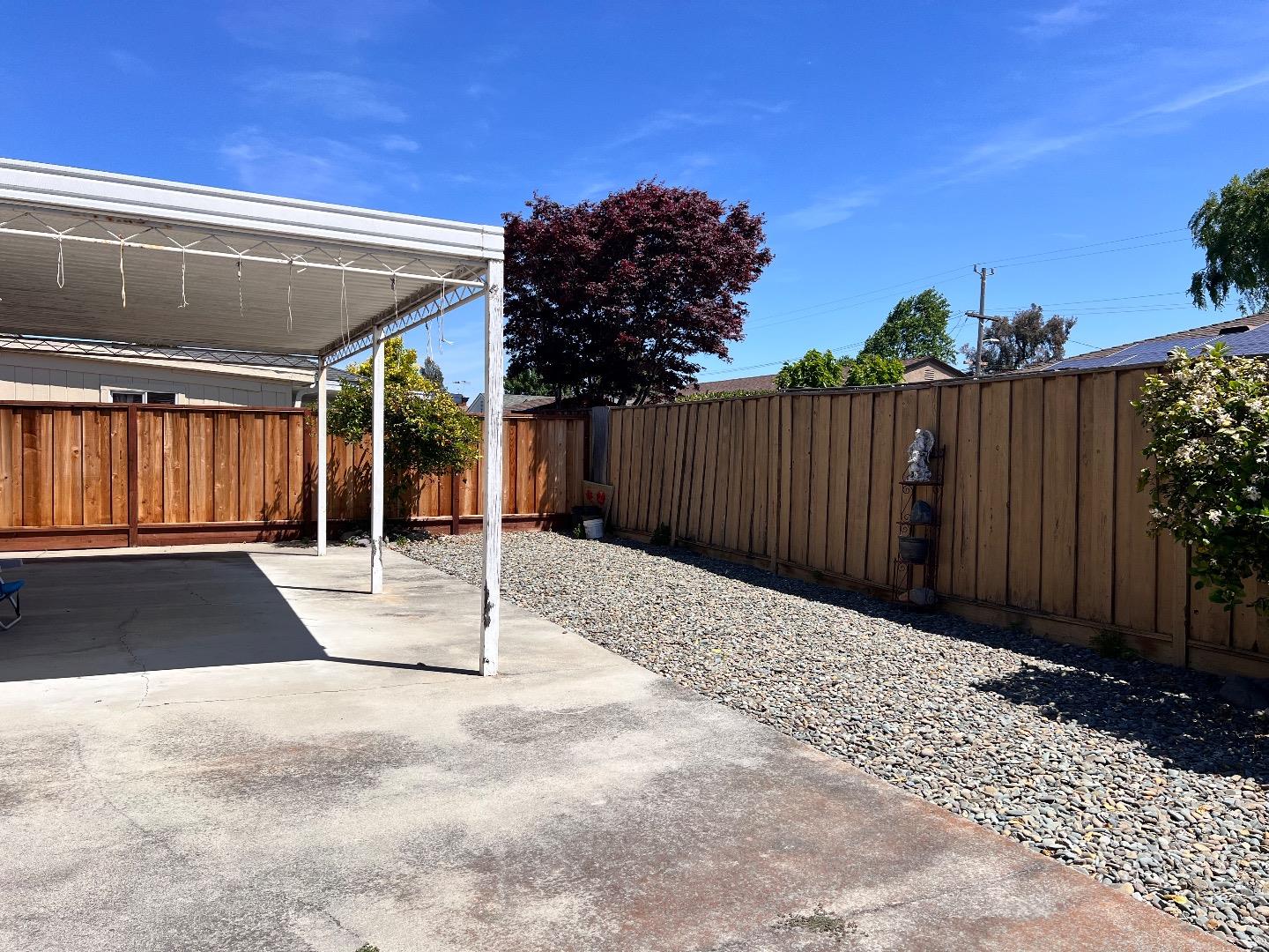 Detail Gallery Image 11 of 14 For 28272 Dickens Ave, Hayward,  CA 94544 - 3 Beds | 1/1 Baths
