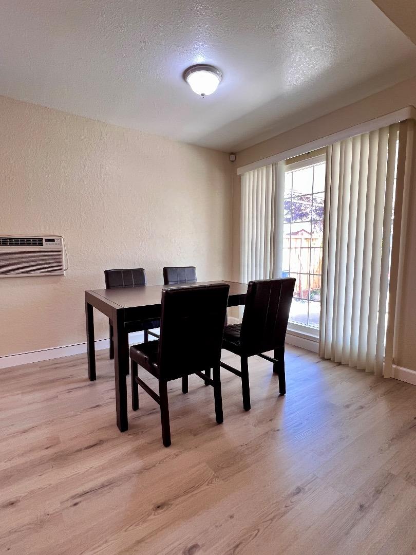 Detail Gallery Image 4 of 14 For 28272 Dickens Ave, Hayward,  CA 94544 - 3 Beds | 1/1 Baths