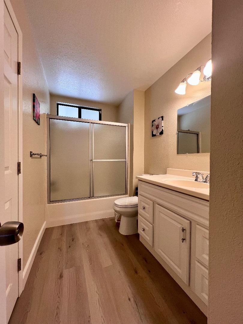 Detail Gallery Image 7 of 14 For 28272 Dickens Ave, Hayward,  CA 94544 - 3 Beds | 1/1 Baths