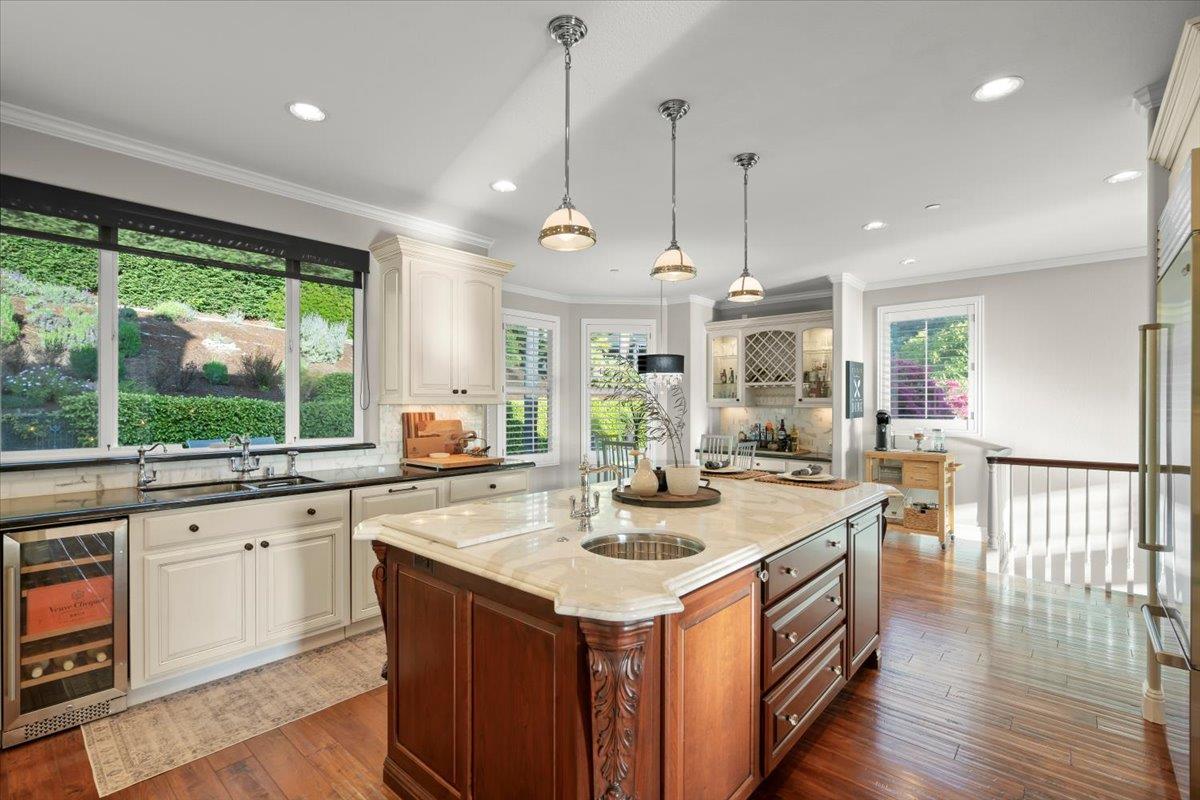 Detail Gallery Image 18 of 42 For 2380 Sunflower Cir, Gilroy,  CA 95020 - 4 Beds | 3 Baths