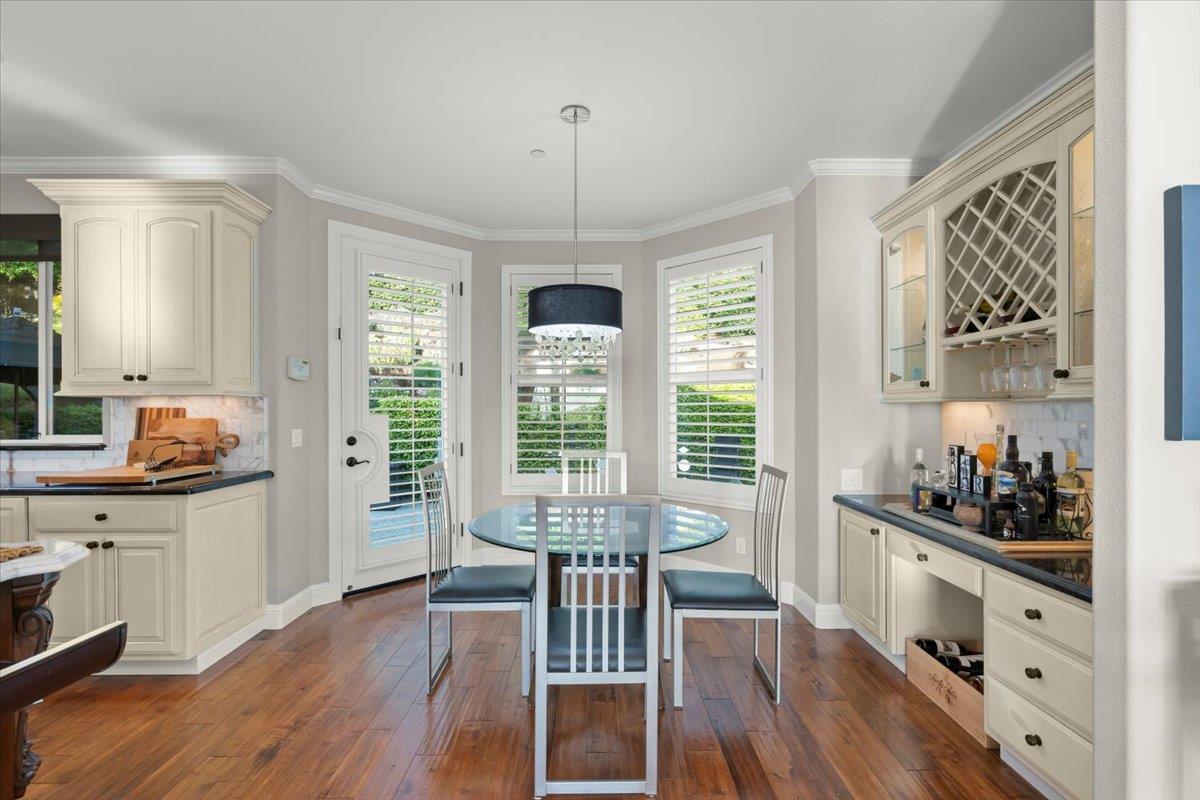 Detail Gallery Image 25 of 42 For 2380 Sunflower Cir, Gilroy,  CA 95020 - 4 Beds | 3 Baths