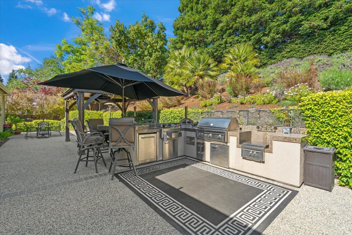 Detail Gallery Image 43 of 60 For 2380 Sunflower Cir, Gilroy,  CA 95020 - 4 Beds | 3 Baths
