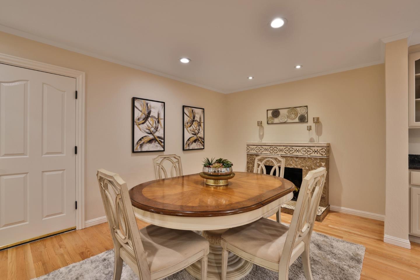 Detail Gallery Image 13 of 33 For 4346 Jan Way, San Jose,  CA 95124 - 3 Beds | 2 Baths