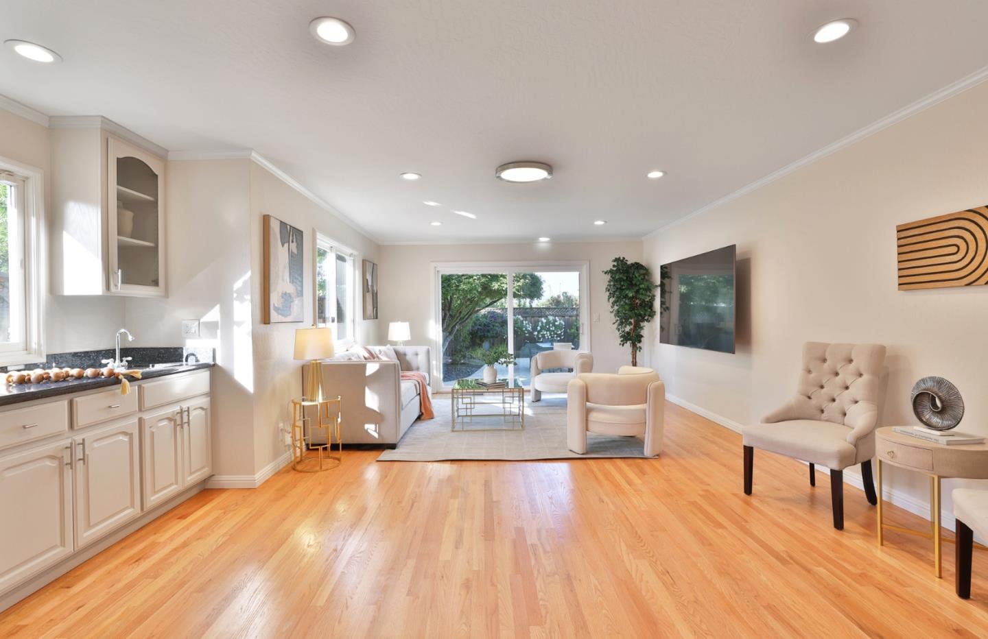 Detail Gallery Image 14 of 33 For 4346 Jan Way, San Jose,  CA 95124 - 3 Beds | 2 Baths