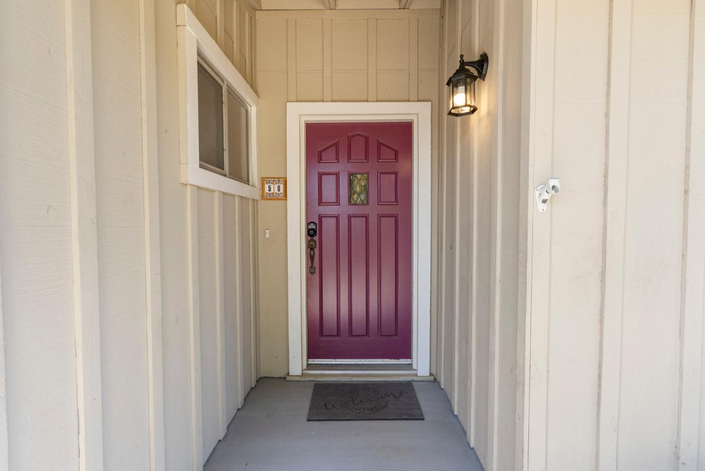 Detail Gallery Image 7 of 48 For 50 Florence Ct, Hollister,  CA 95023 - 3 Beds | 2/1 Baths