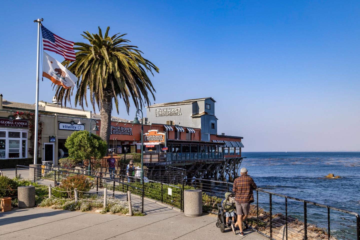 Detail Gallery Image 20 of 21 For 575 Foam St #B,  Monterey,  CA 93940 - 3 Beds | 2 Baths