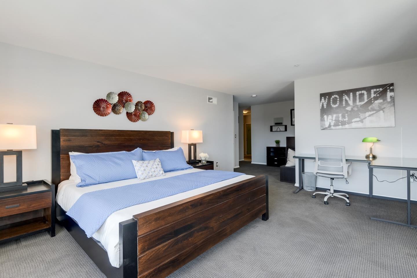 Detail Gallery Image 10 of 22 For 334 Santana Row #300,  San Jose,  CA 95128 - 2 Beds | 2/1 Baths