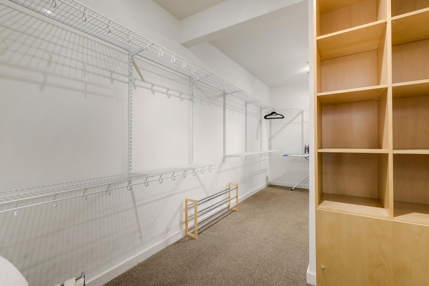 Detail Gallery Image 13 of 22 For 334 Santana Row #300,  San Jose,  CA 95128 - 2 Beds | 2/1 Baths