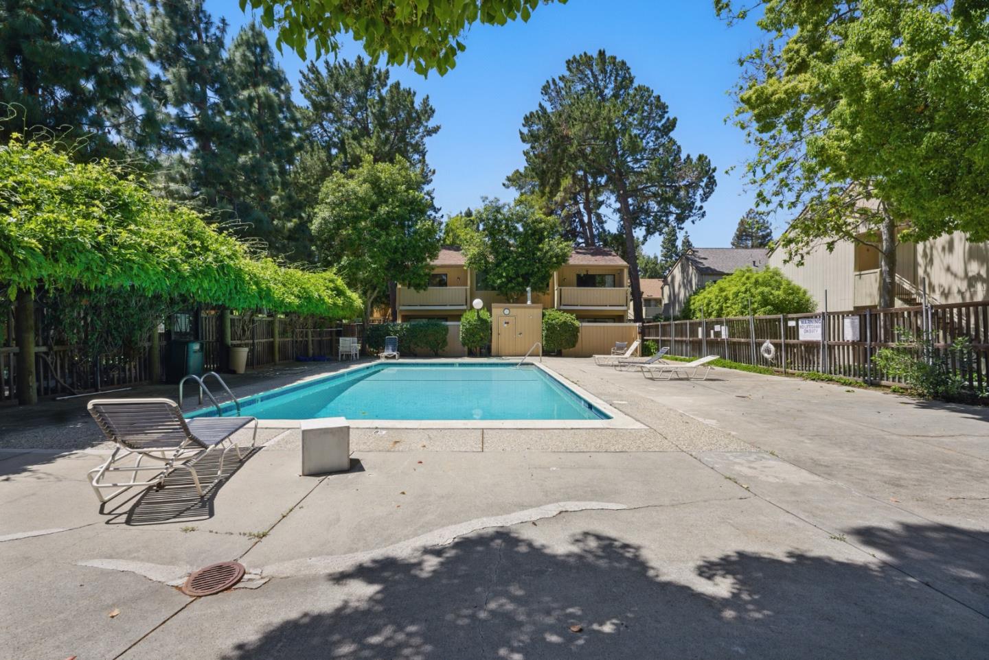 Detail Gallery Image 13 of 33 For 940 Kiely Blvd #H,  Santa Clara,  CA 95051 - 2 Beds | 1 Baths