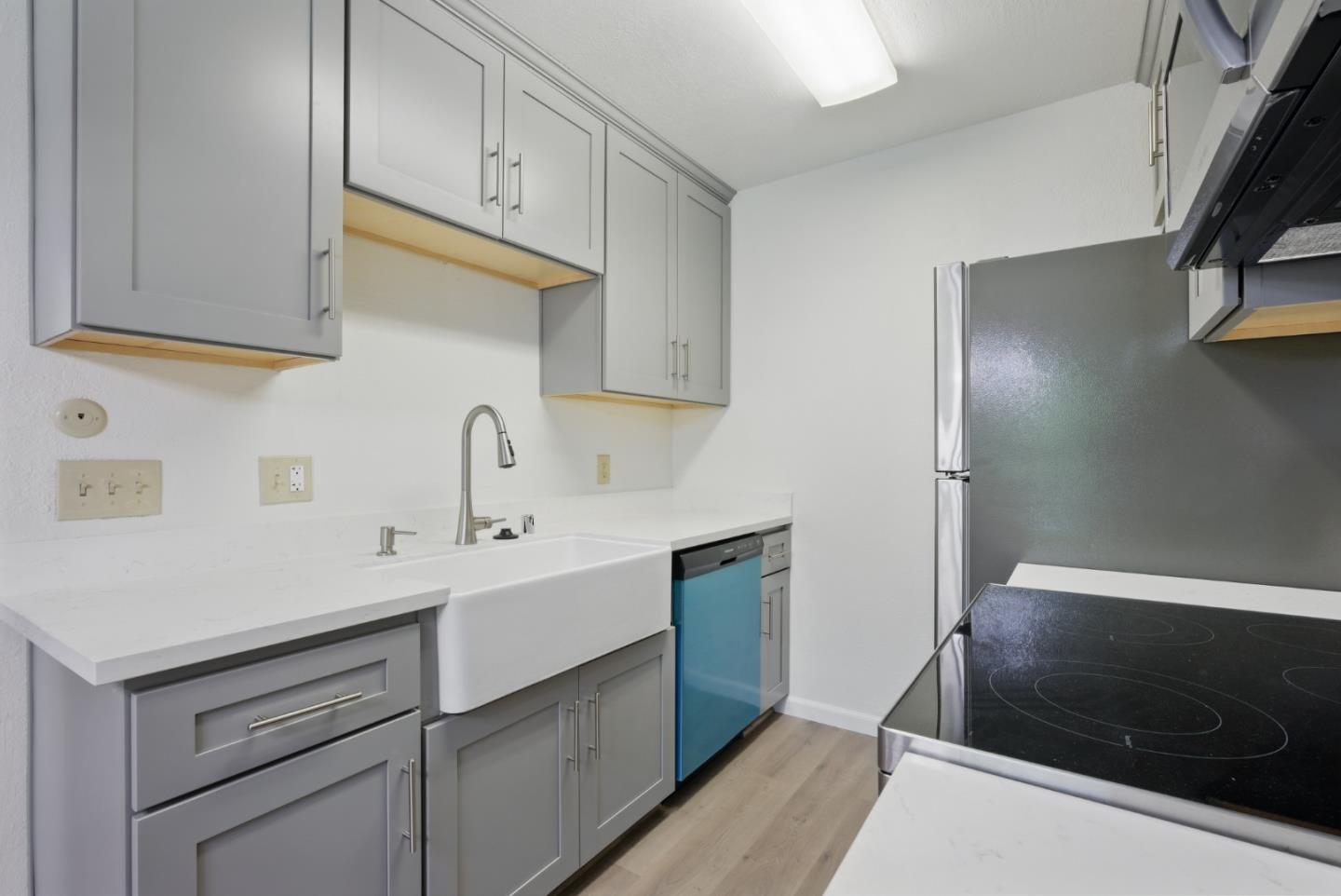 Detail Gallery Image 5 of 33 For 940 Kiely Blvd #H,  Santa Clara,  CA 95051 - 2 Beds | 1 Baths