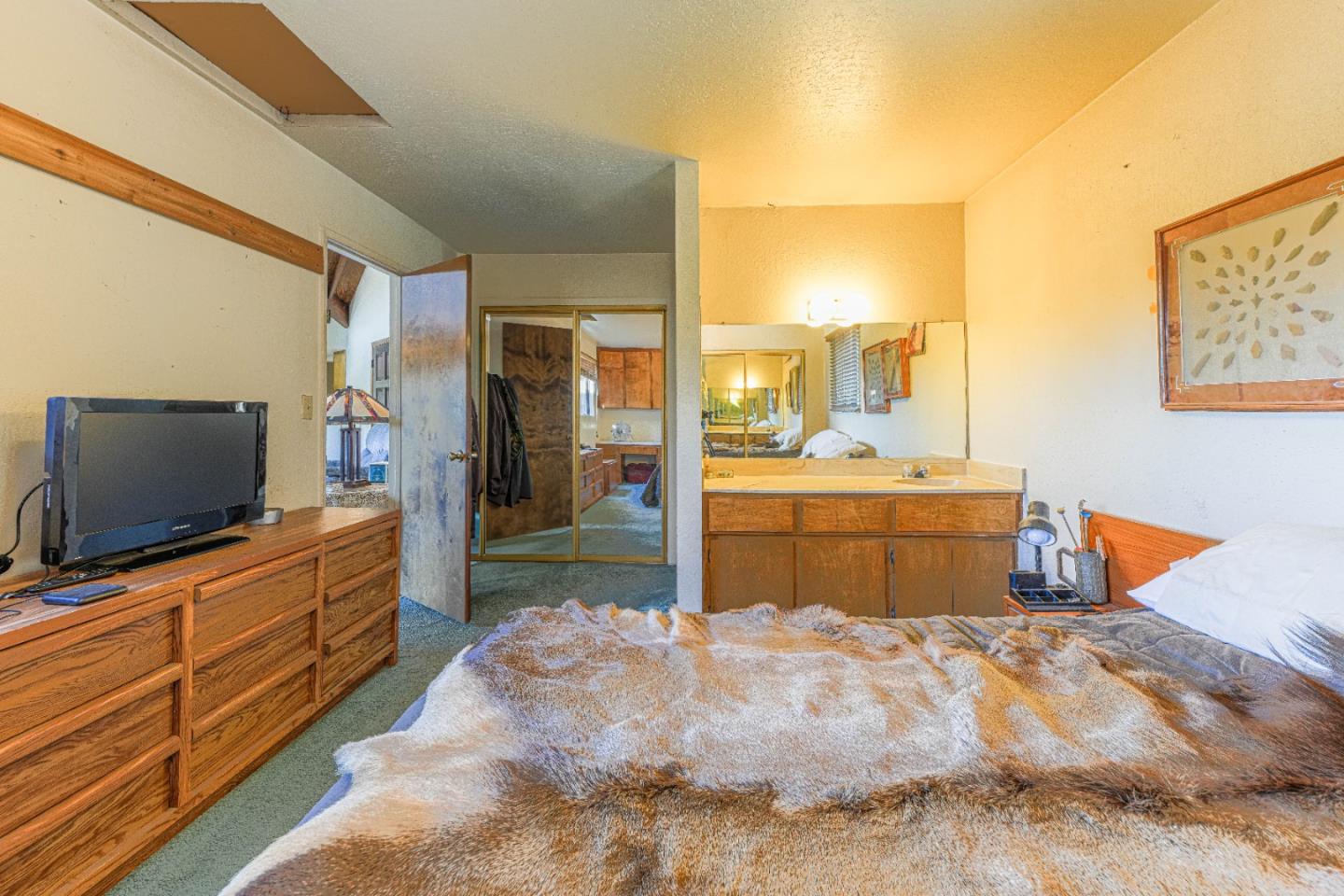 Detail Gallery Image 13 of 24 For 18801 Moro Rd, Salinas,  CA 93907 - 3 Beds | 2 Baths